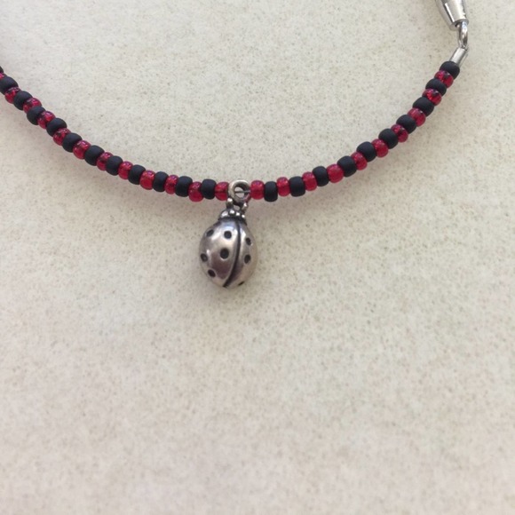 Handmade ladybug bracelet beaded charm - Picture 2 of 2
